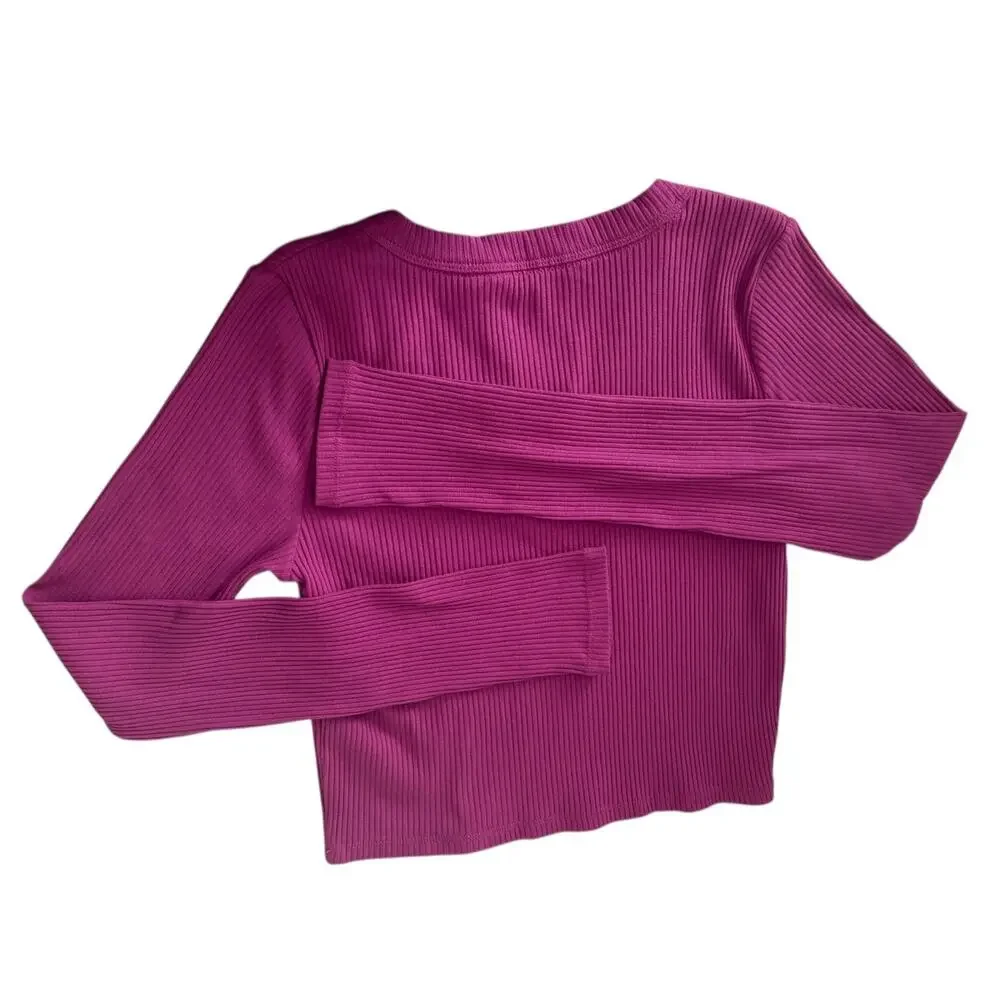 Calvin Klein NWT Ribbed Long Sleeve Cropped Tee‎